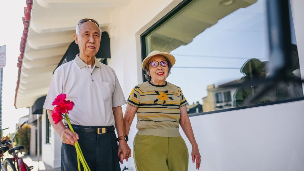 Mua bảo hiểm cho bố mẹ, cha mẹ lớn tuổi: nên mua loại nào? 2026